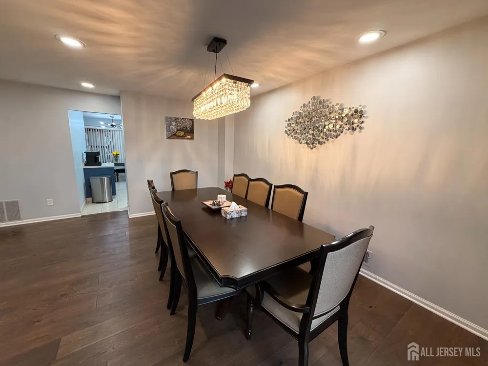 130 Highview Drive Woodbridge Proper, NJ 07095
