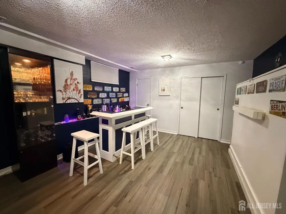 130 Highview Drive Woodbridge Proper, NJ 07095