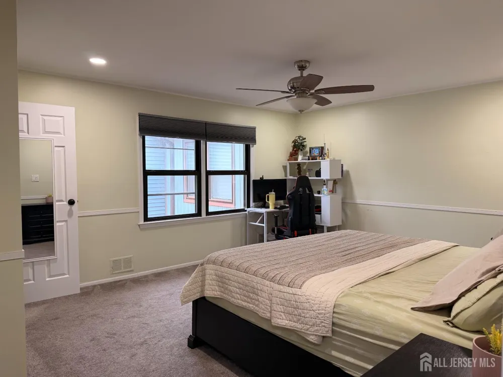 130 Highview Drive Woodbridge Proper, NJ 07095