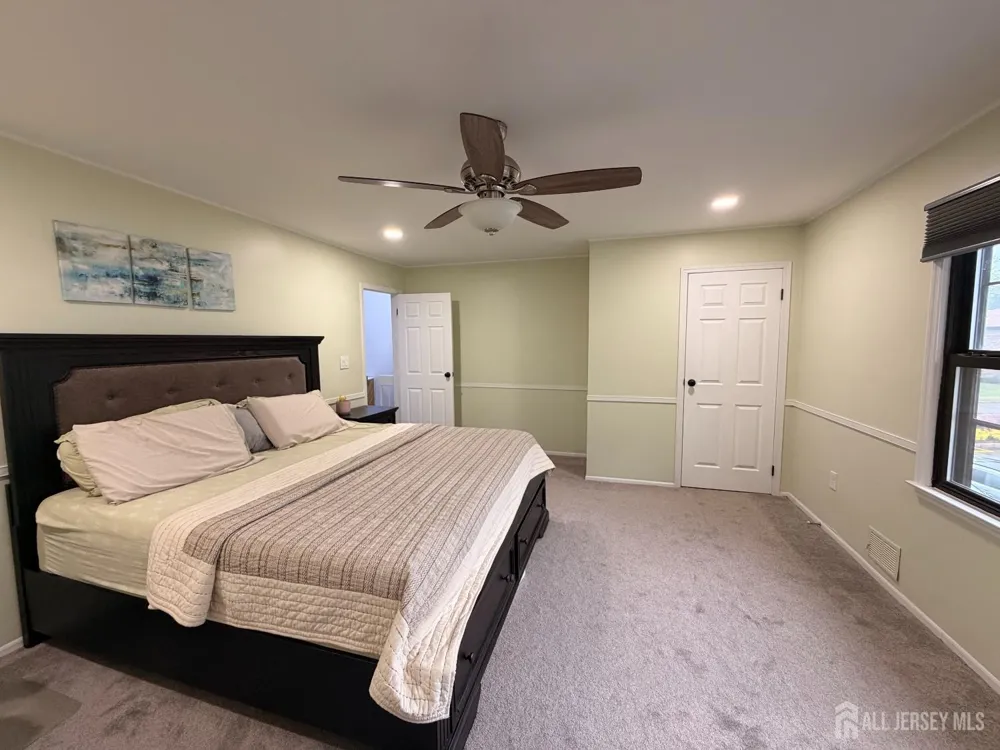 130 Highview Drive Woodbridge Proper, NJ 07095