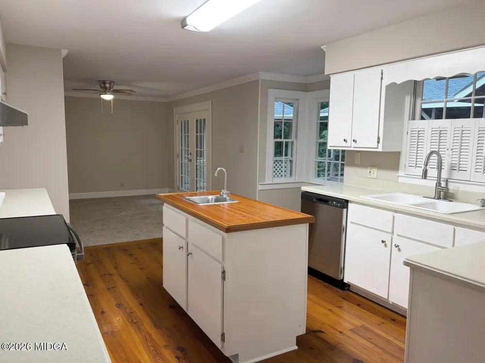 148 Greenbriar Drive Gray, GA 31032