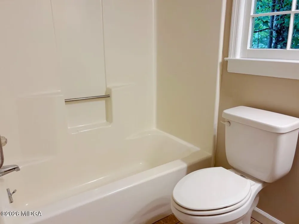 148 Greenbriar Drive Gray, GA 31032