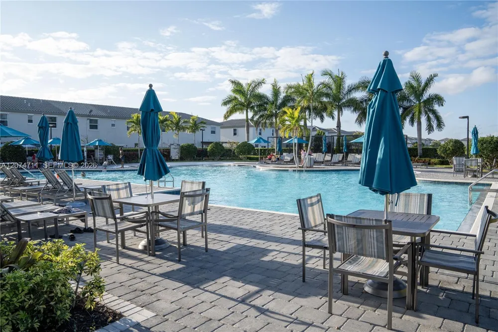 2683 SE 19th St Homestead, FL 33035