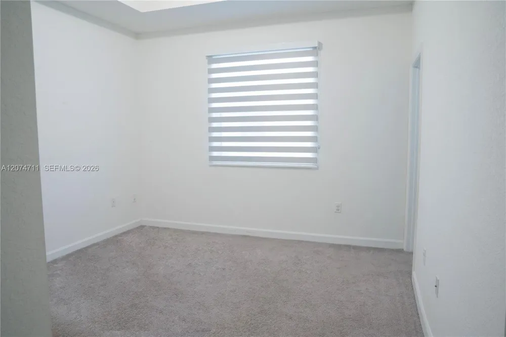 2683 SE 19th St Homestead, FL 33035