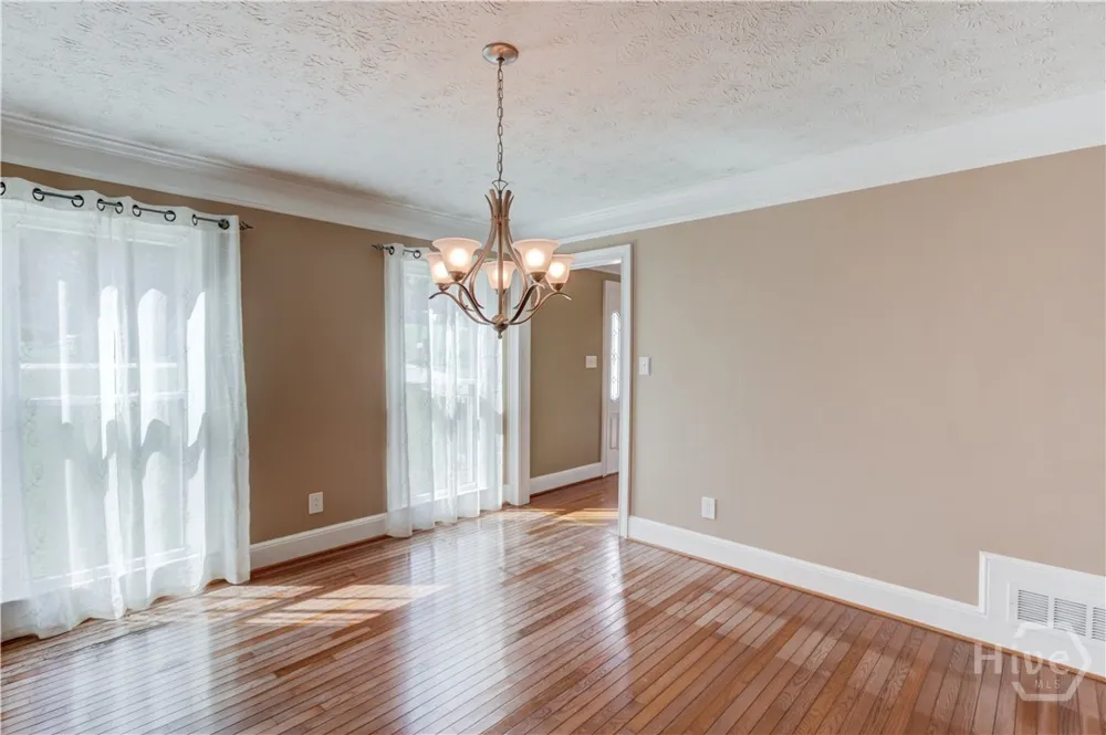 1162 Melton Drive SW Lilburn, GA 30047
