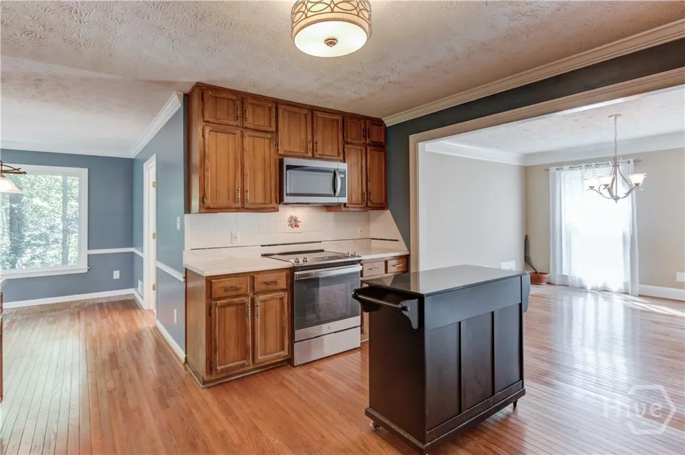 1162 Melton Drive SW Lilburn, GA 30047