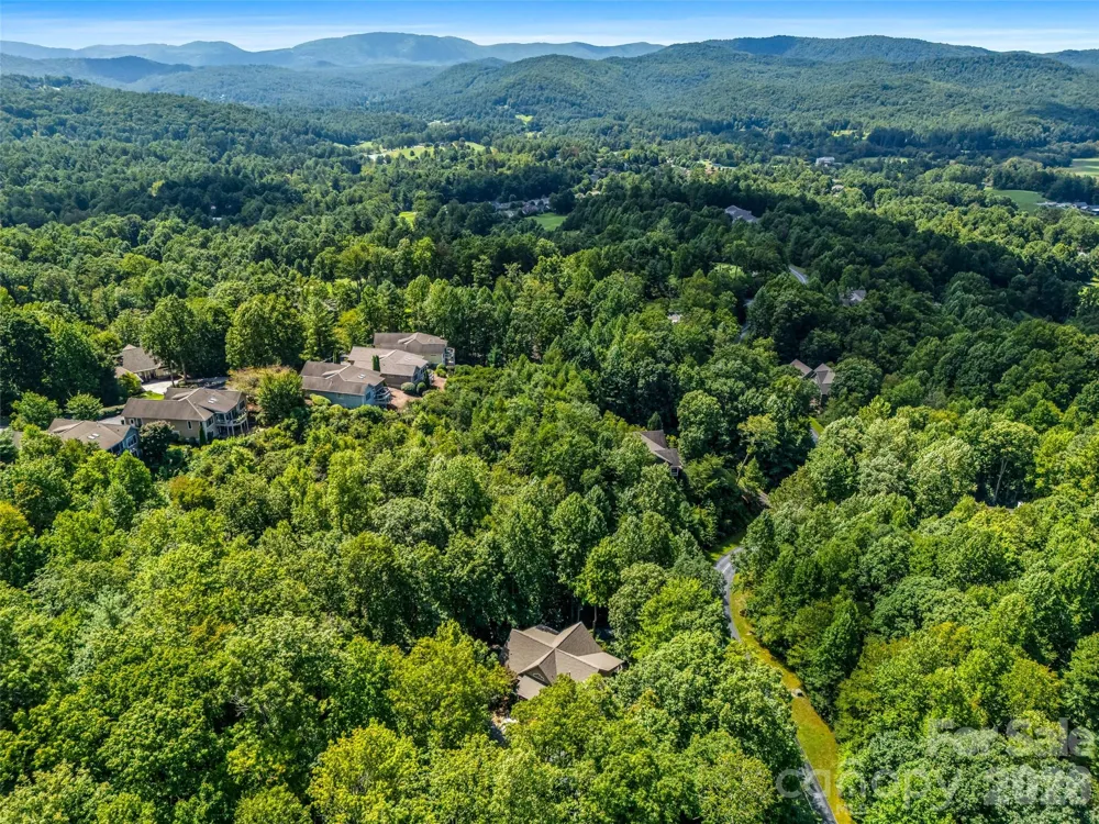 38 Mountain Crest Drive Hendersonville, NC 28739