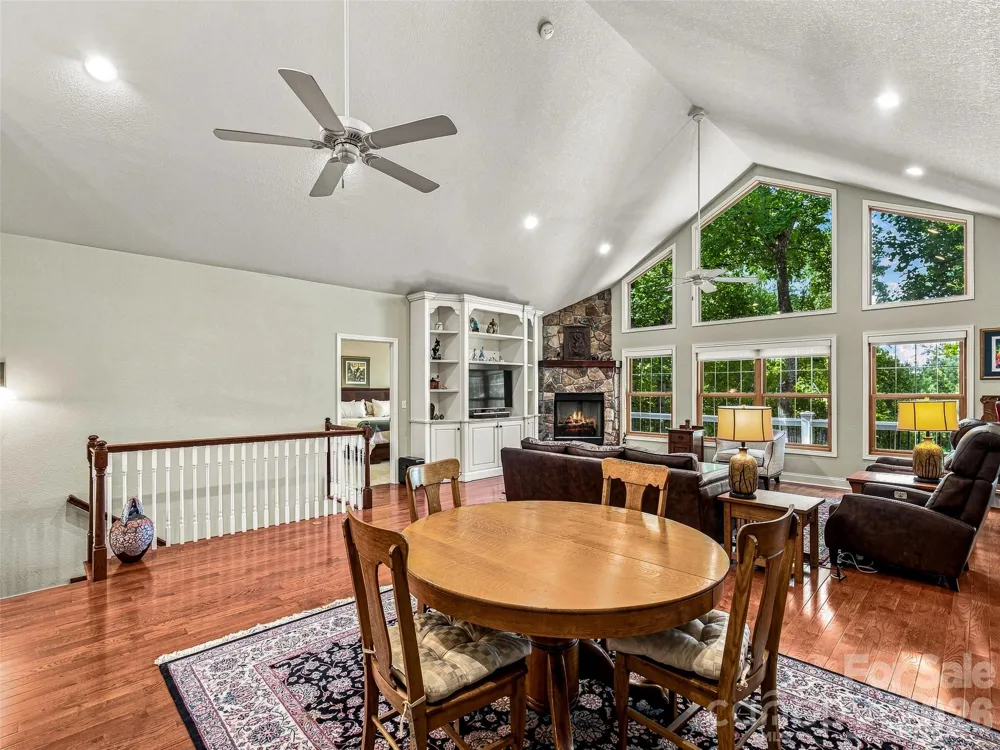 38 Mountain Crest Drive Hendersonville, NC 28739