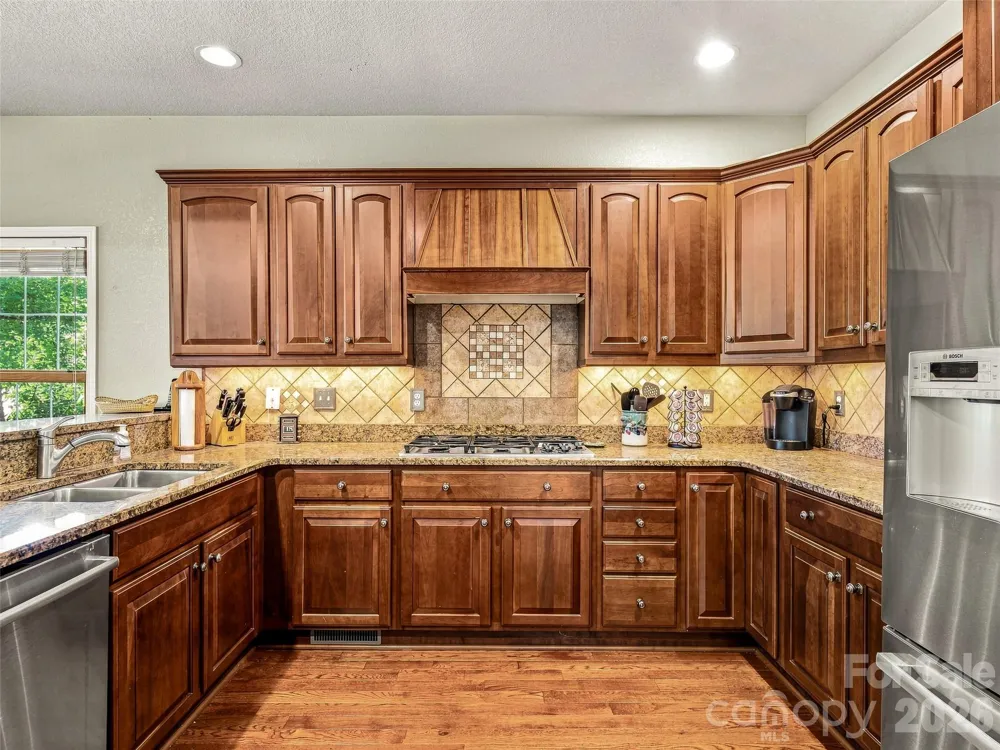 38 Mountain Crest Drive Hendersonville, NC 28739