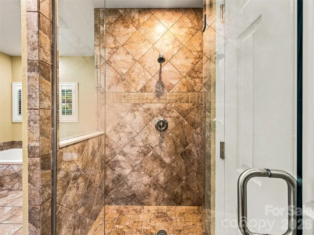 38 Mountain Crest Drive Hendersonville, NC 28739