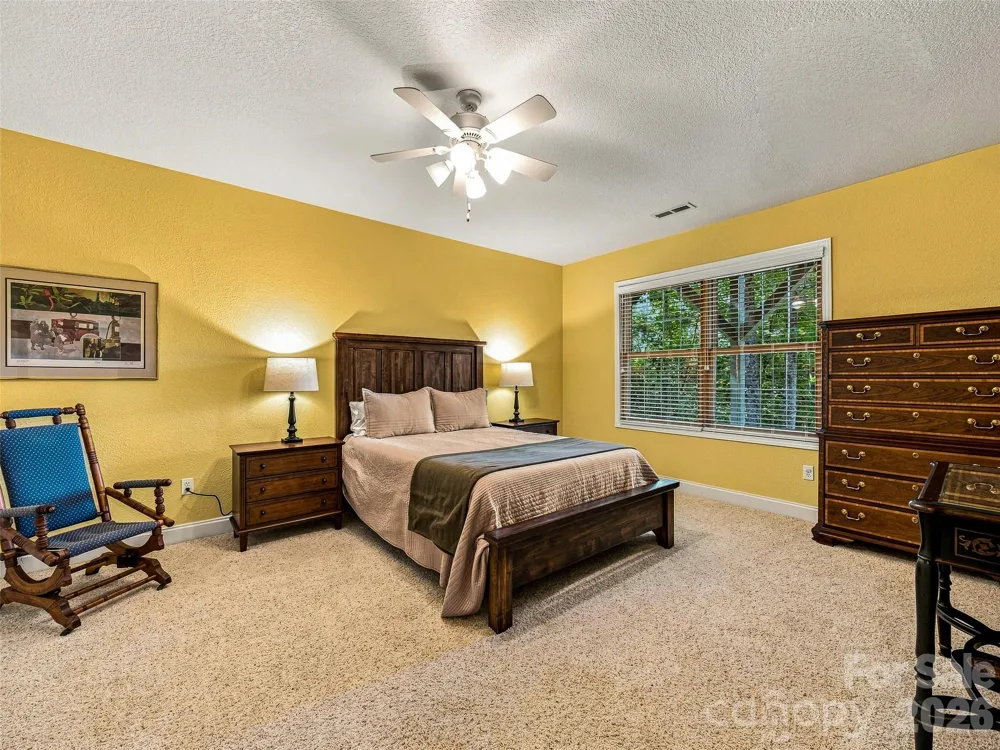 38 Mountain Crest Drive Hendersonville, NC 28739