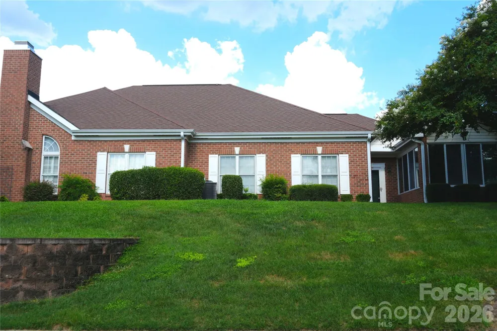 9920 Park Willow Drive Charlotte, NC 28210