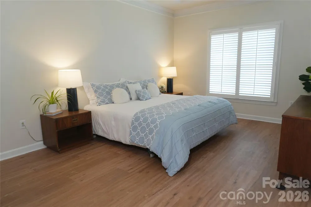 9920 Park Willow Drive Charlotte, NC 28210