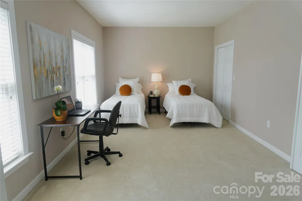 9920 Park Willow Drive Charlotte, NC 28210