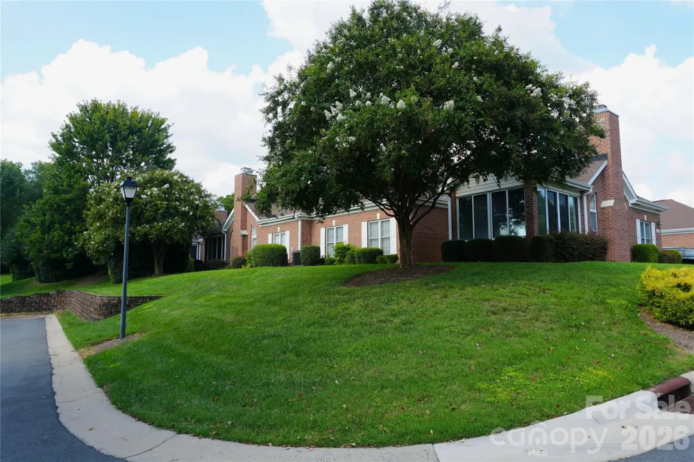 9920 Park Willow Drive Charlotte, NC 28210