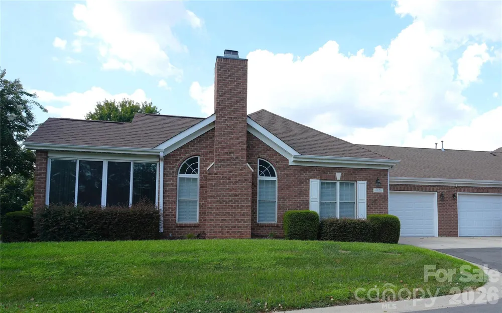 9920 Park Willow Drive Charlotte, NC 28210