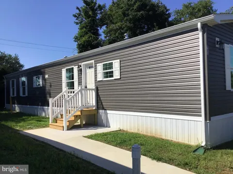 20 KENNEDY DRIVE