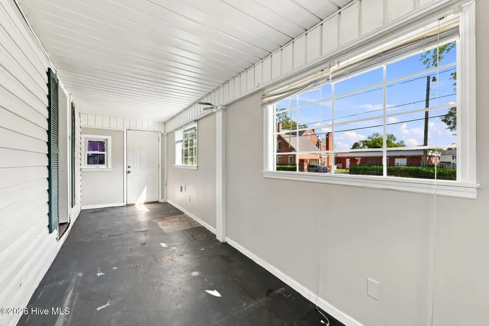 411 Latham Street Greenville, NC 27834