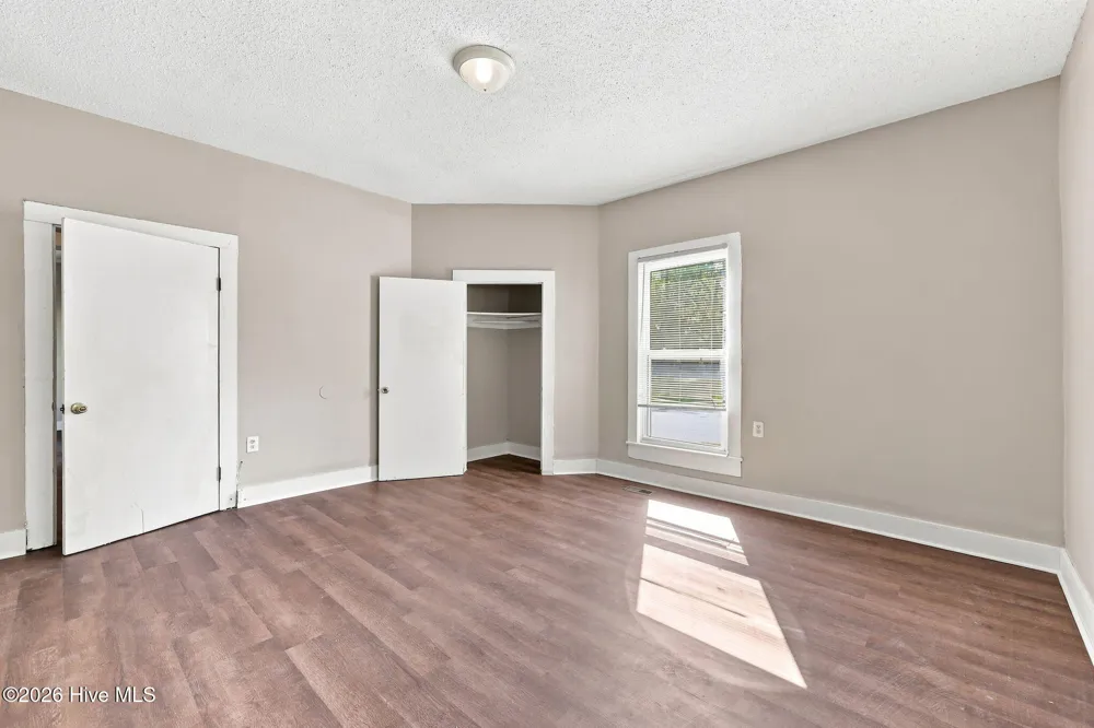 411 Latham Street Greenville, NC 27834