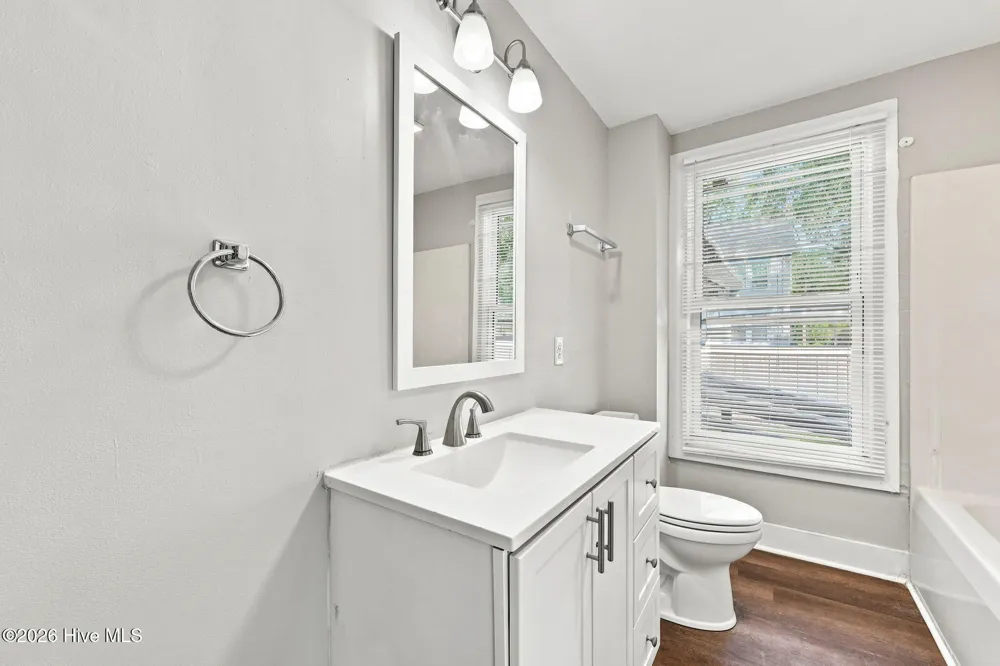 411 Latham Street Greenville, NC 27834