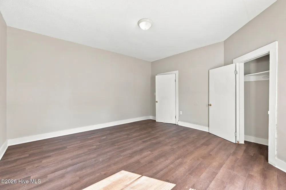 411 Latham Street Greenville, NC 27834