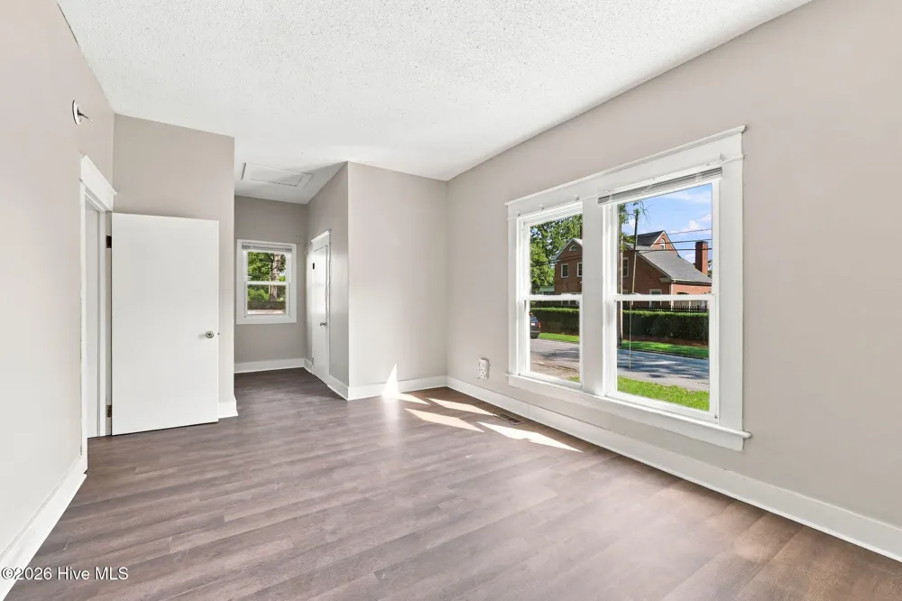 411 Latham Street Greenville, NC 27834