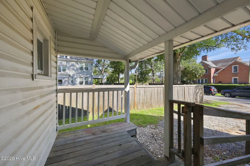 411 Latham Street Greenville, NC 27834
