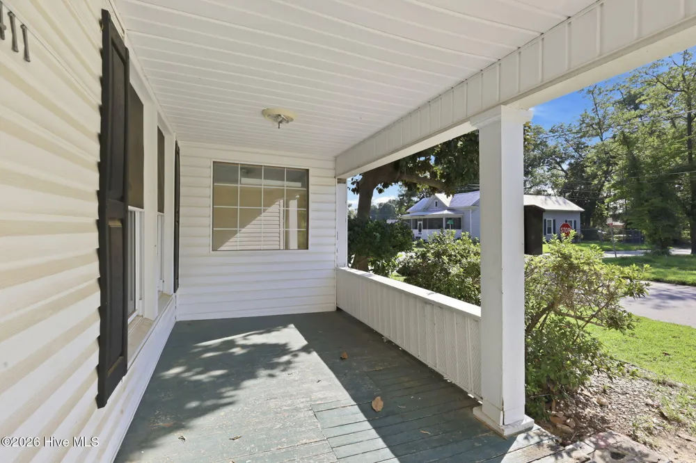 411 Latham Street Greenville, NC 27834