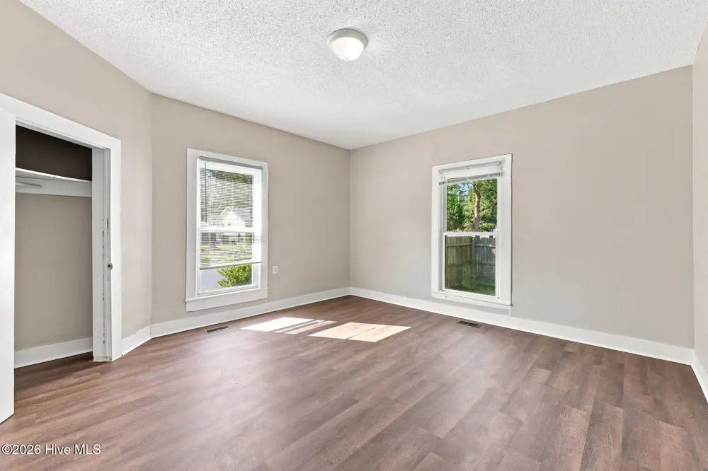 411 Latham Street Greenville, NC 27834