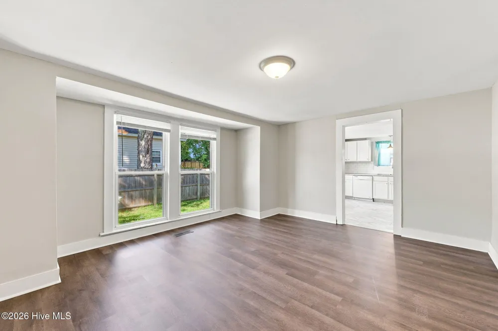 411 Latham Street Greenville, NC 27834