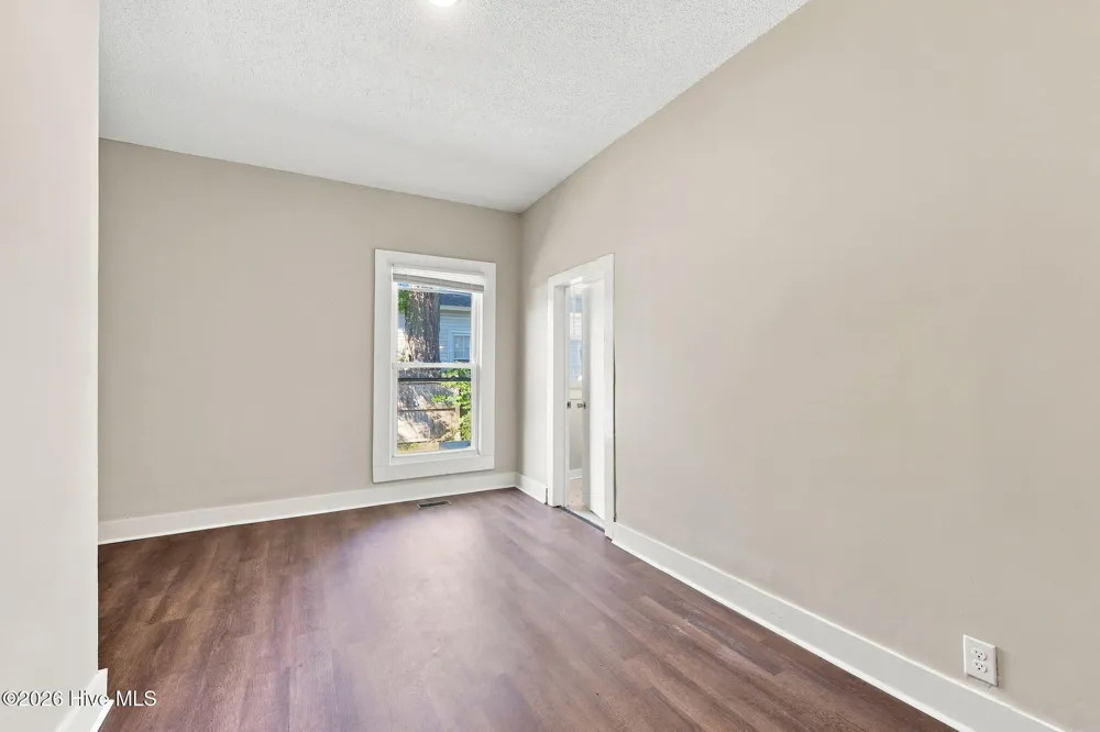 411 Latham Street Greenville, NC 27834