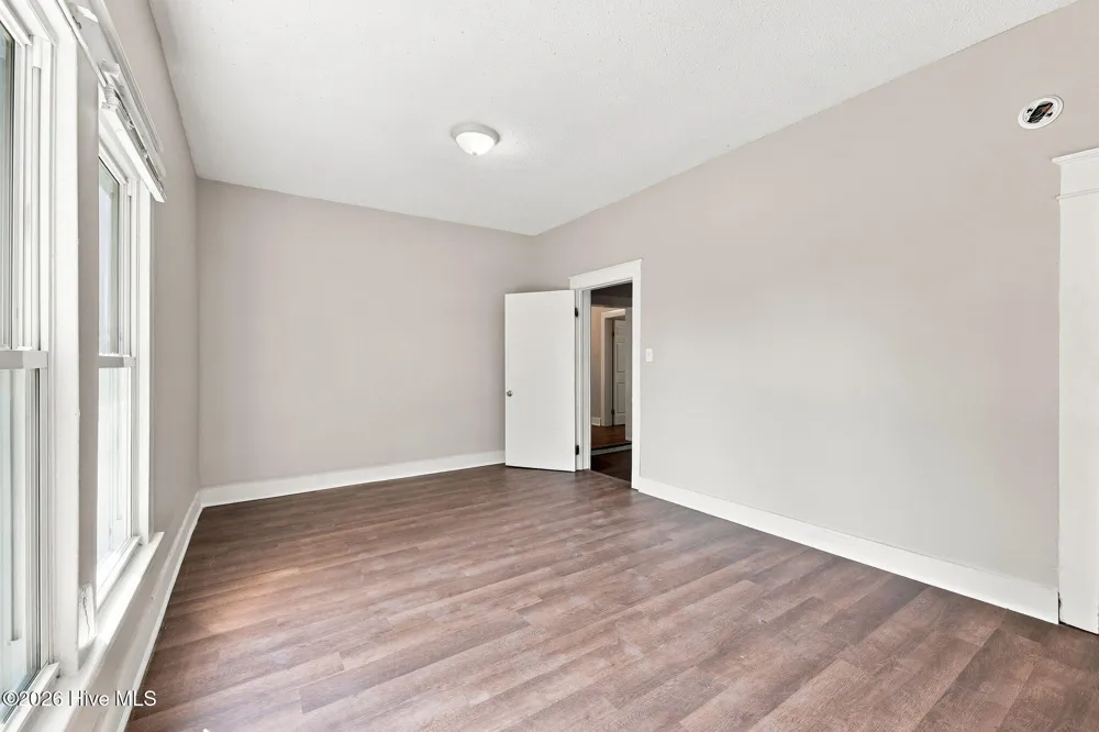 411 Latham Street Greenville, NC 27834