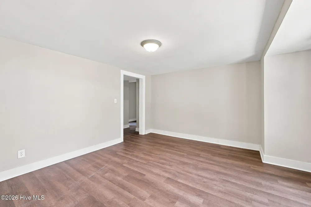 411 Latham Street Greenville, NC 27834