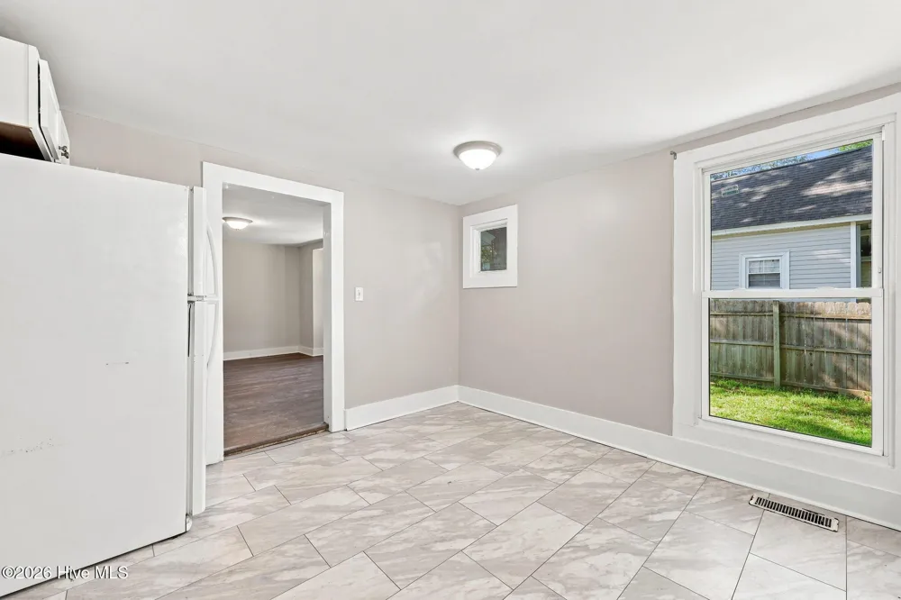 411 Latham Street Greenville, NC 27834