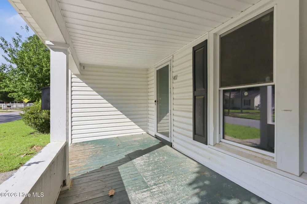 411 Latham Street Greenville, NC 27834