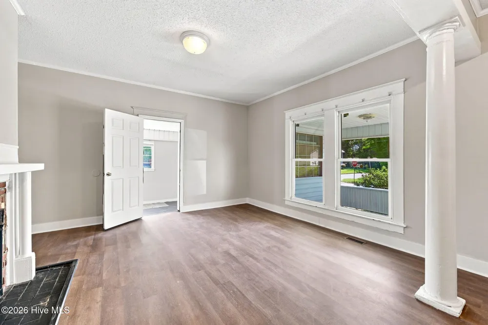 411 Latham Street Greenville, NC 27834