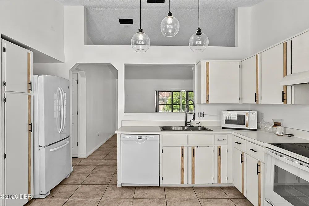 874 Goldcoast Drive Deltona, FL 32725