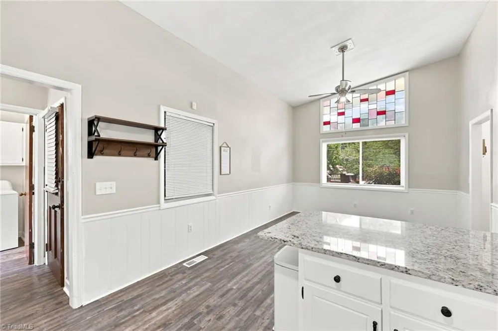 2405 Hillford Drive Burlington, NC 27217