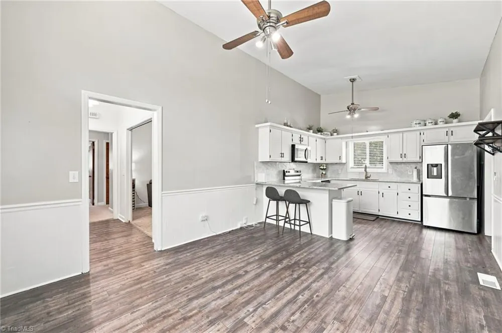 2405 Hillford Drive Burlington, NC 27217