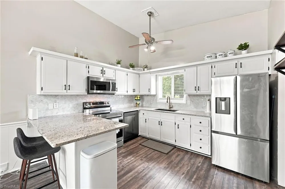 2405 Hillford Drive Burlington, NC 27217