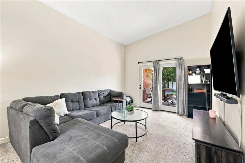 2405 Hillford Drive Burlington, NC 27217