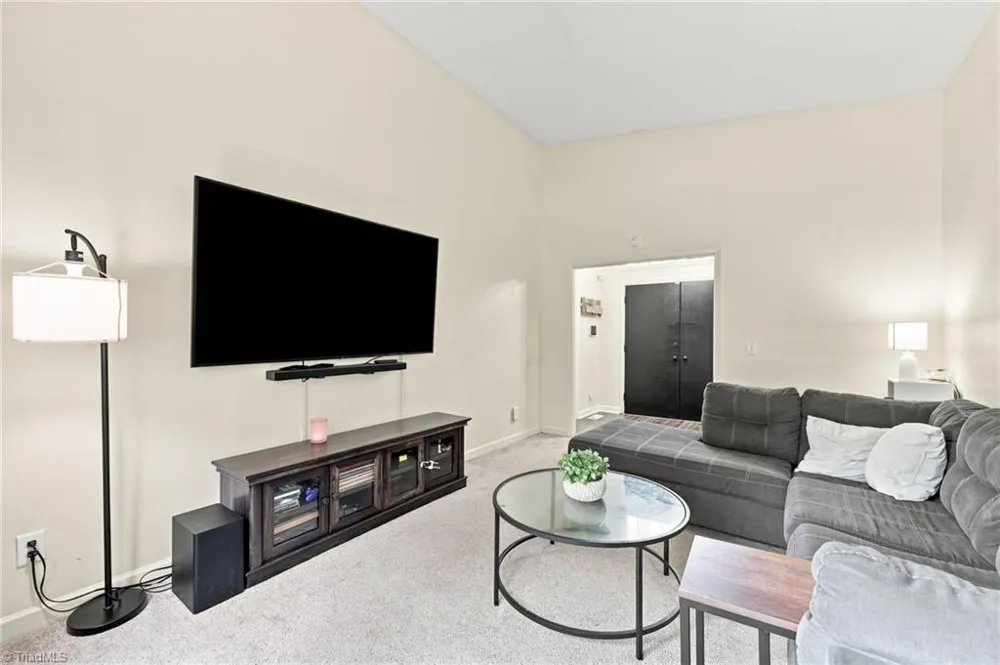 2405 Hillford Drive Burlington, NC 27217