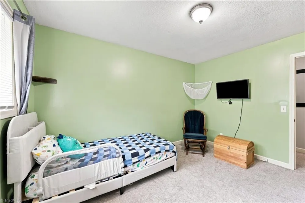 2405 Hillford Drive Burlington, NC 27217