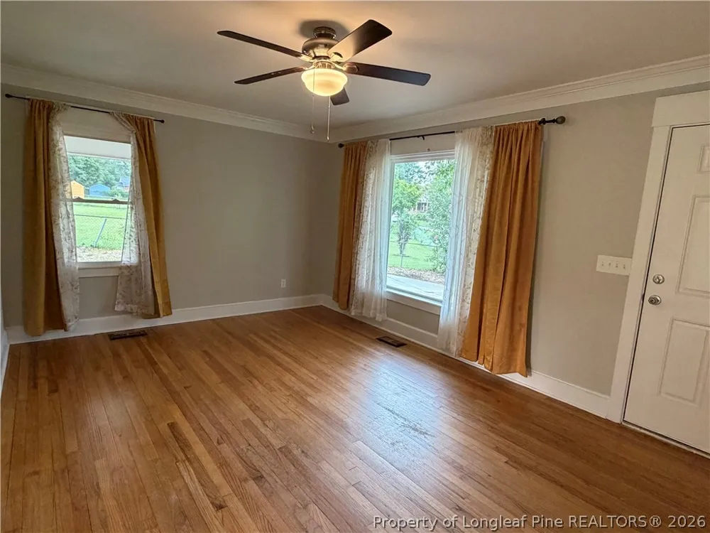 1112 Riverside Circle Spring Lake, NC 28390