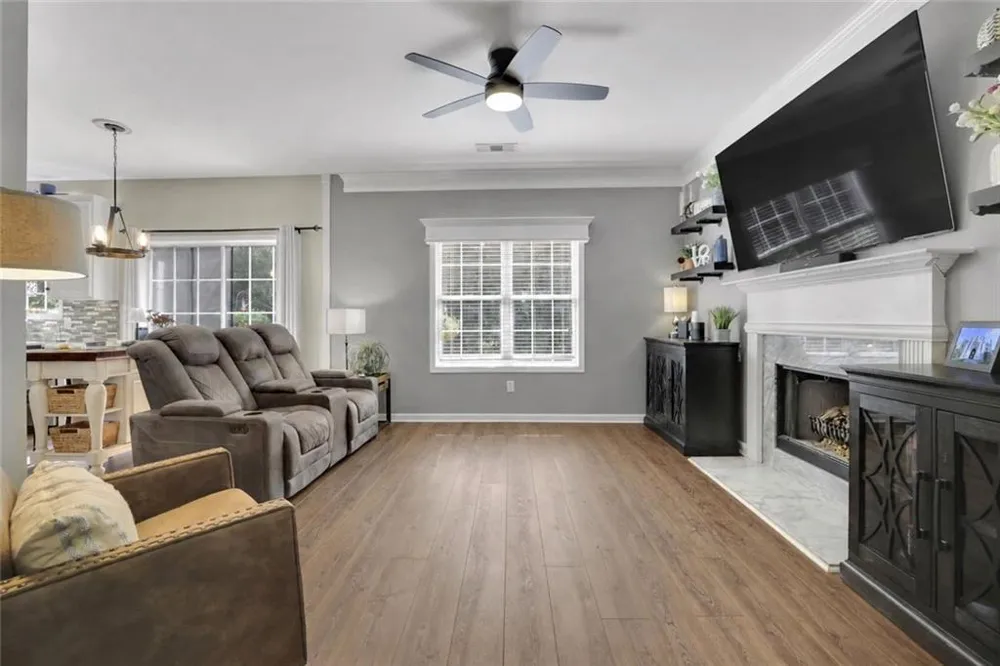 7660 Streamside Lane Cumming, GA 30028