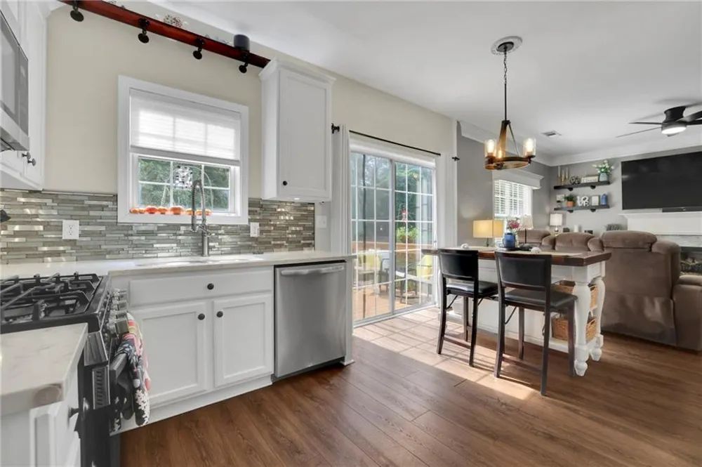 7660 Streamside Lane Cumming, GA 30028
