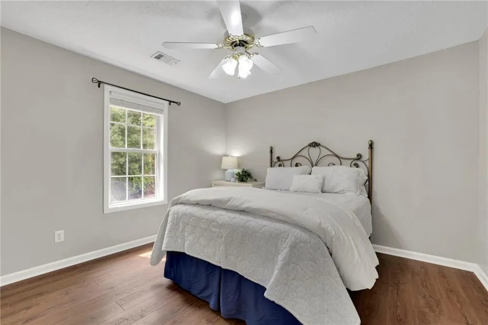 7660 Streamside Lane Cumming, GA 30028