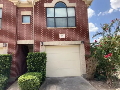 5941 South Loop E #705