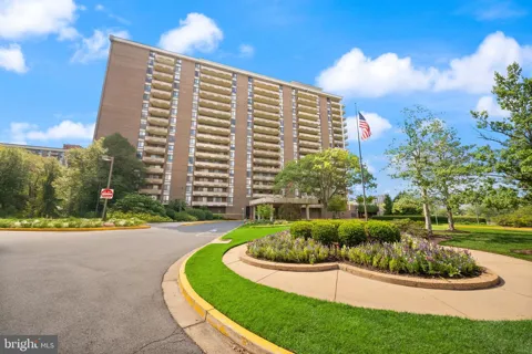 1800 OLD MEADOW ROAD #1619