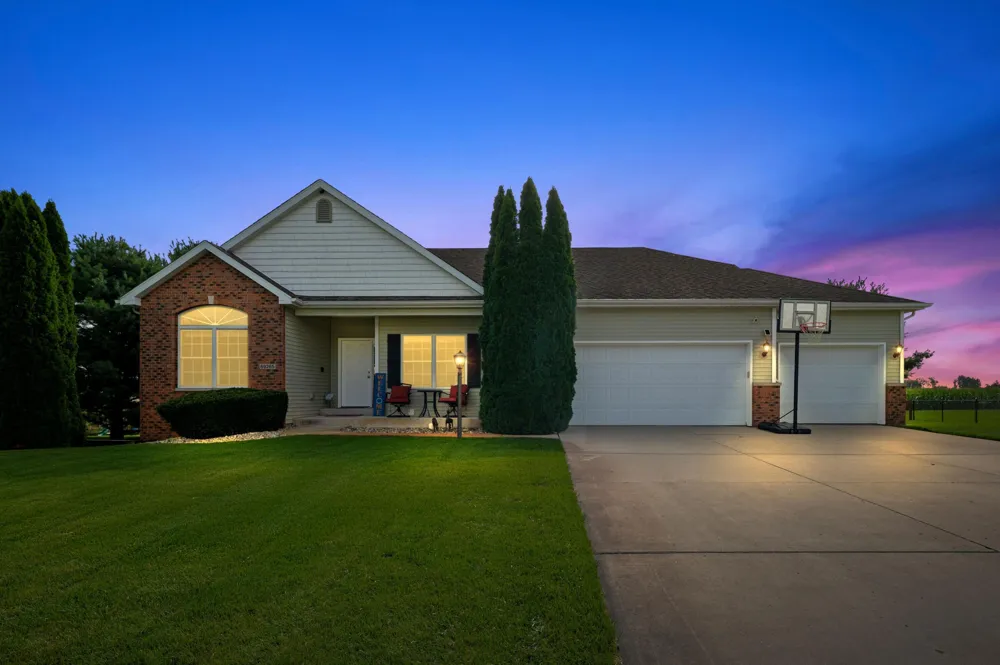 69265 Sundance Drive Edwardsburg, MI 49112